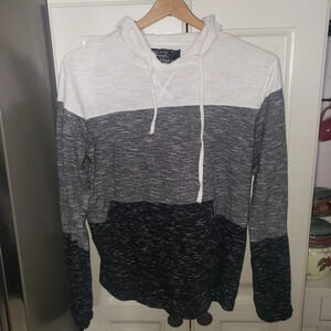 Broken Threads Colorblock Lightweight Pullover Sweatshirt